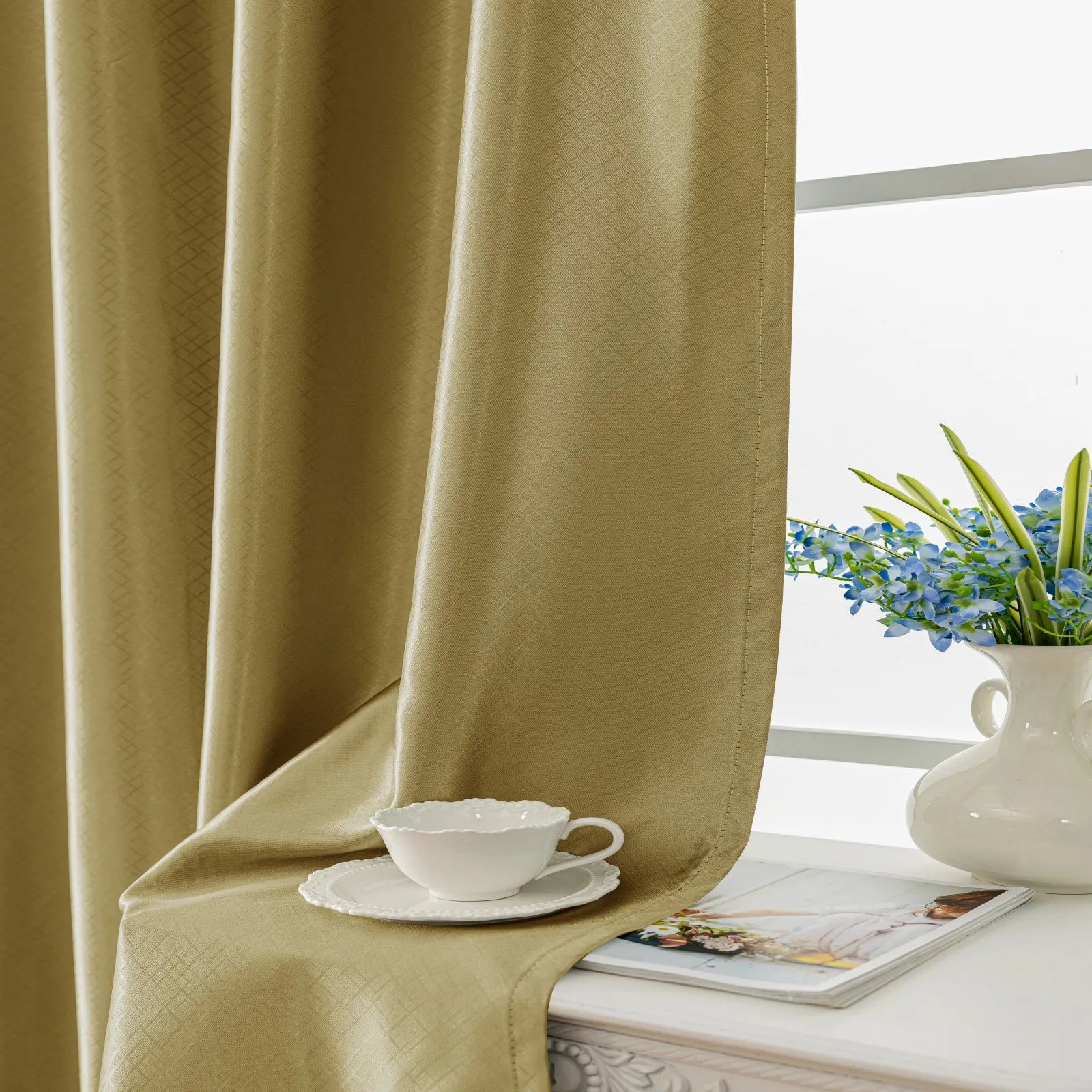 YSTYLE Indoor 2 pcs - Modern Blackout CurtainsBlackout Glossy