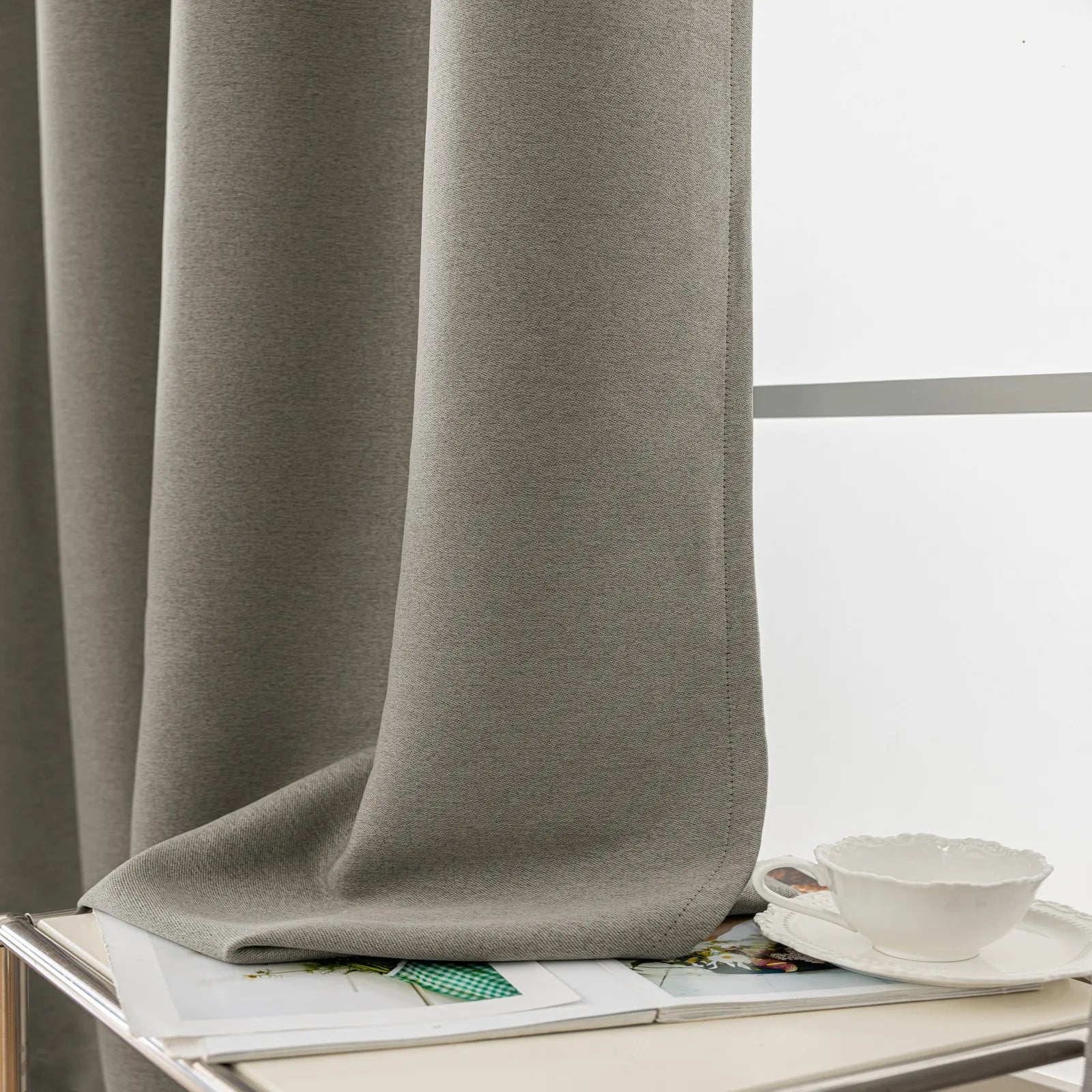 YSTYLE Velvet Curtains – 2 pcs, Blackout, Thermal Insulated, Modern Eyelet Drapes