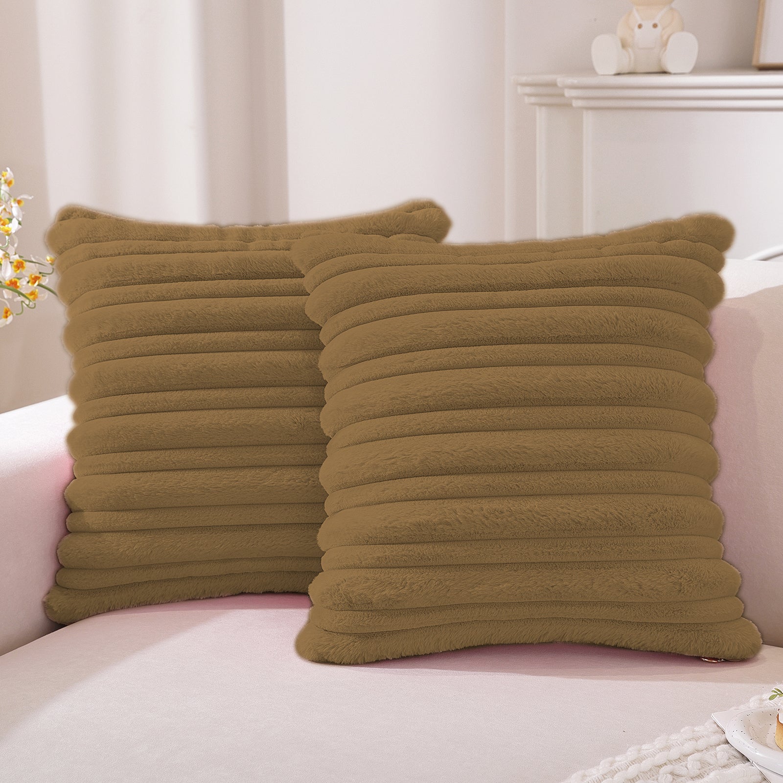 Ystyle Set of 2 Velvet Cushion Cover 50 x 50, Super Soft Striped Cushion Covers, Decoration Cushion Covers with Heart-Shaped Zipper, for Sofa Chair Bed Living Room