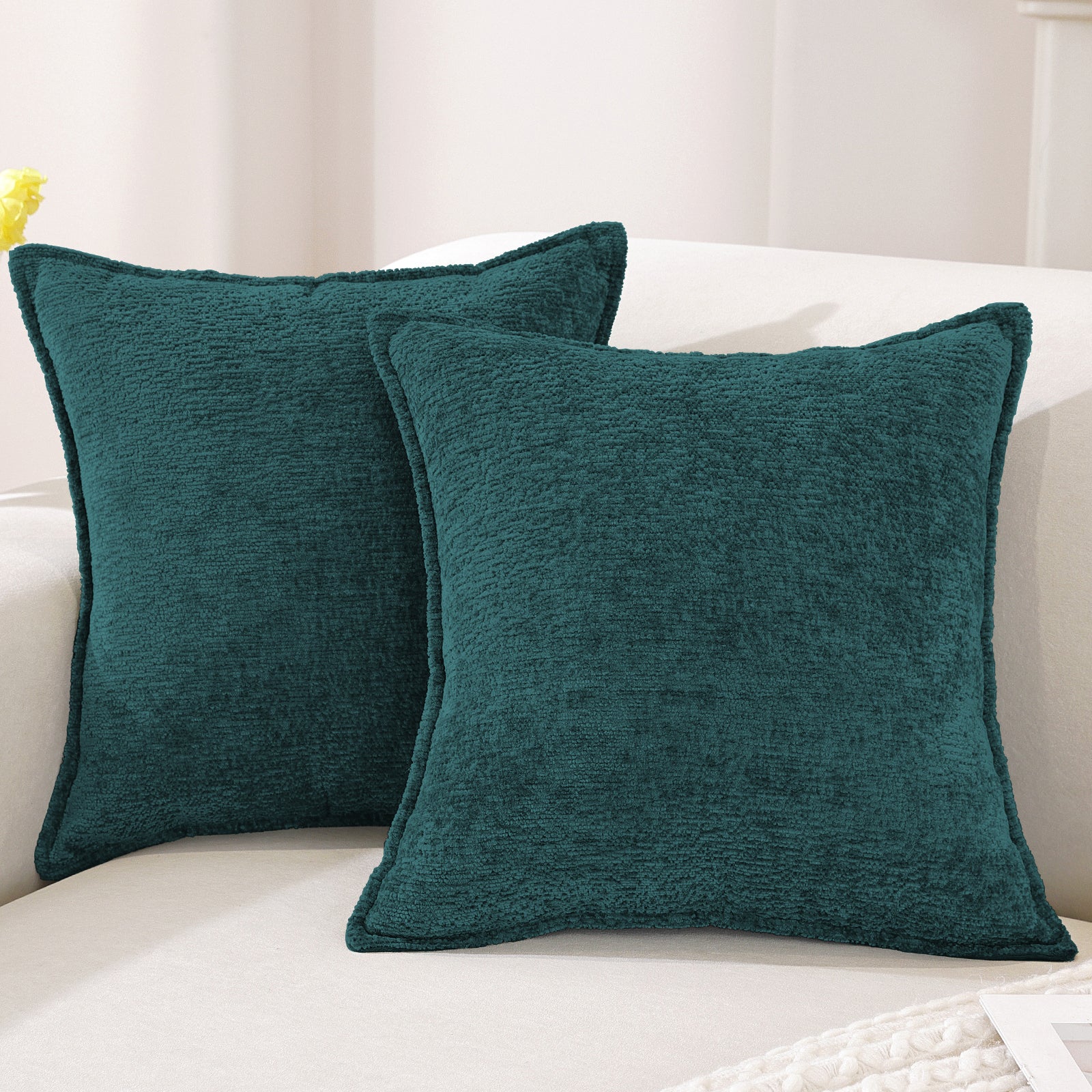 Ystyle Chenille Sofa Cushion Covers 60 x 60 cm, 2 Pieces, Soft Durable Heart-Shaped Cushion Cover, Decorative Elegant Pillow Case for Living Room