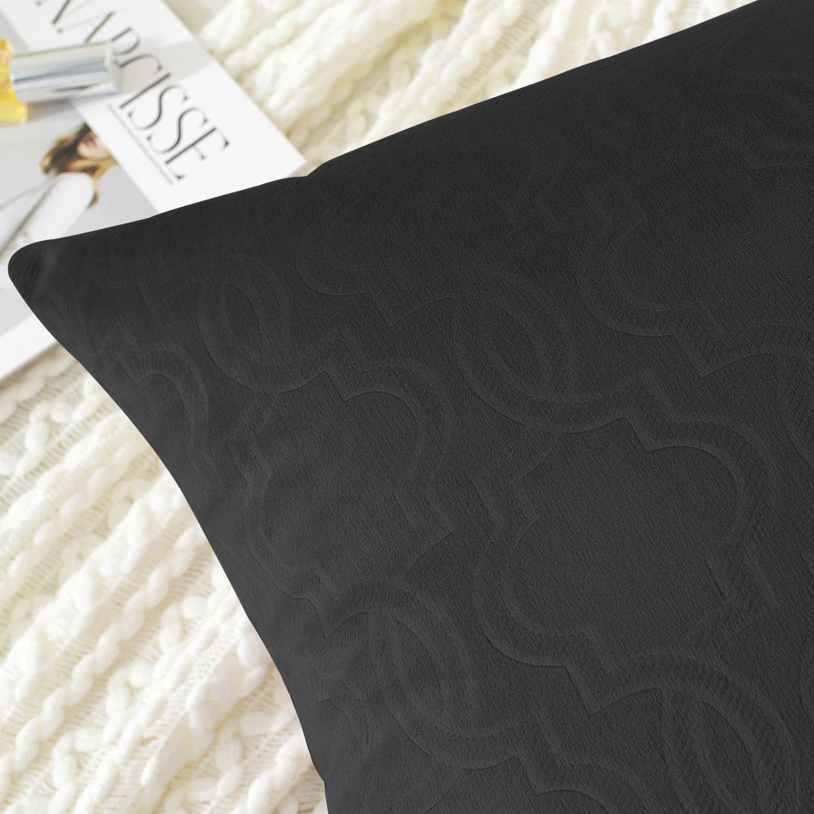 YSTYLE Velvet Sofa Cushion Covers, Decorative Throw Pillow Covers, 2 pcs, Hidden Zipper-Lantern Shape