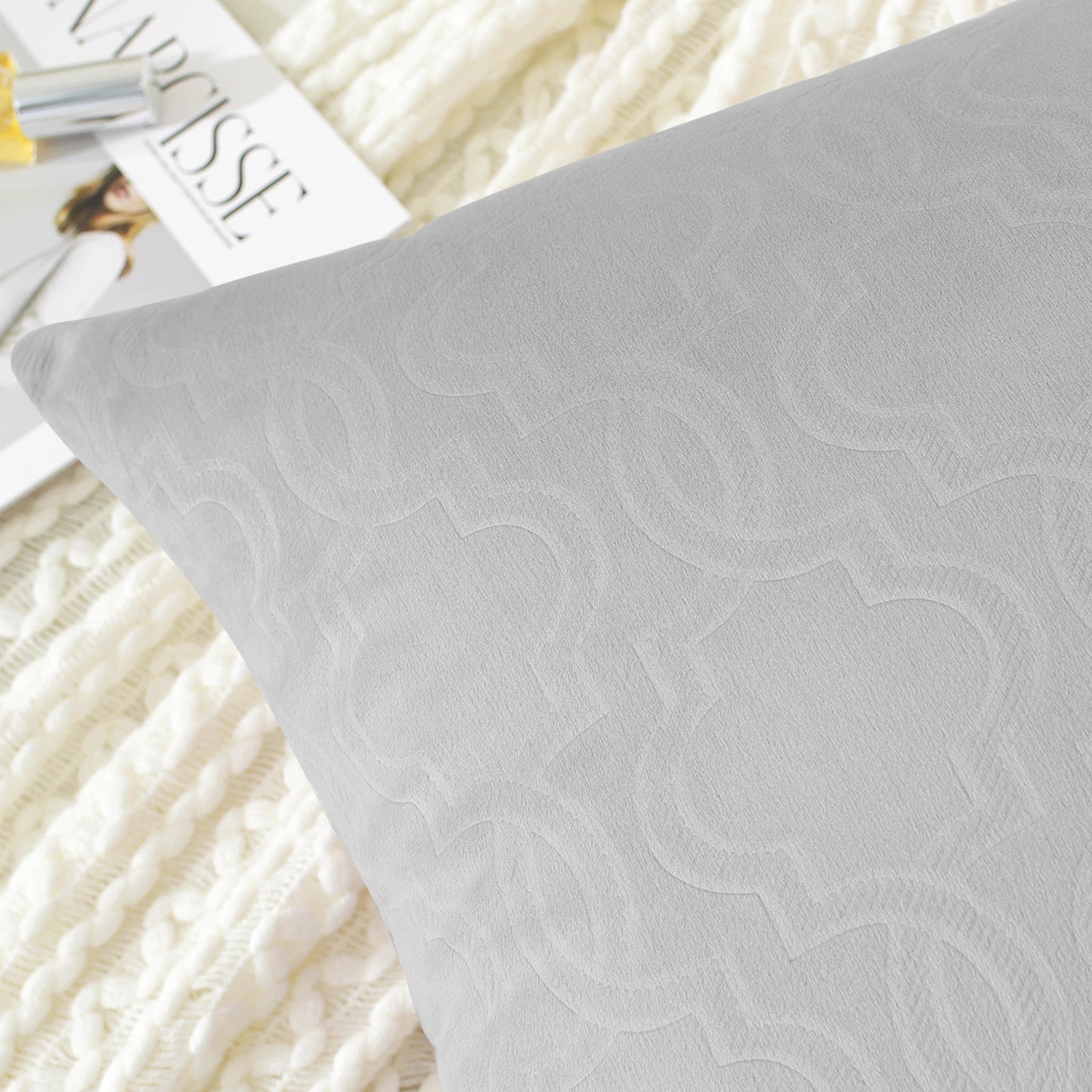 YSTYLE Velvet Sofa Cushion Covers, Decorative Throw Pillow Covers, 2 pcs, Hidden Zipper-Lantern Shape