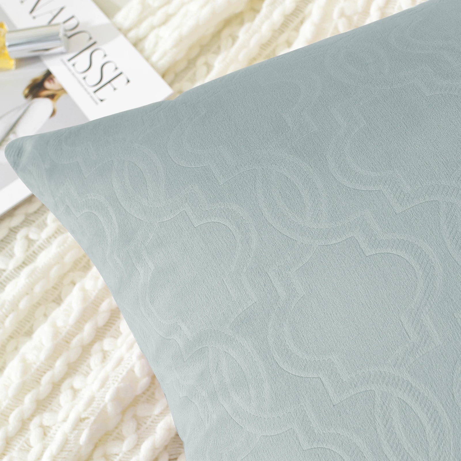 YSTYLE Velvet Sofa Cushion Covers, Decorative Throw Pillow Covers, 2 pcs, Hidden Zipper-Lantern Shape