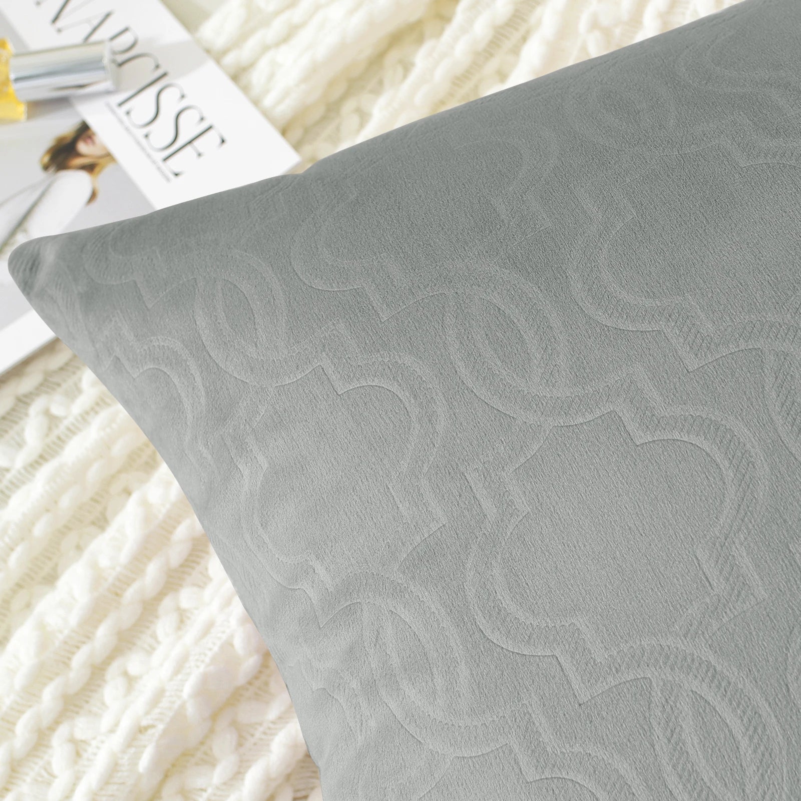 YSTYLE Velvet Sofa Cushion Covers, Decorative Throw Pillow Covers, 2 pcs, Hidden Zipper-Lantern Shape