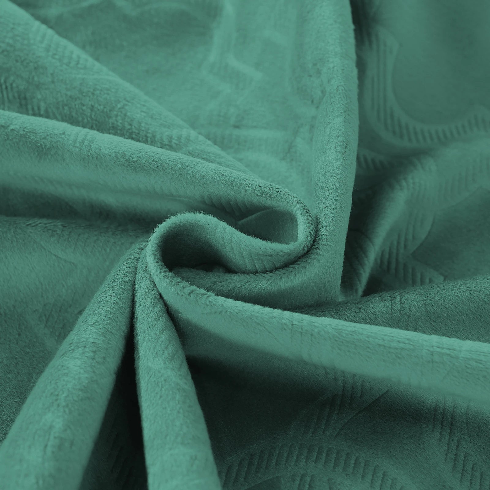 YSTYLE Velvet Sofa Cushion Covers, Decorative Throw Pillow Covers, 2 pcs, Hidden Zipper-Lantern Shape