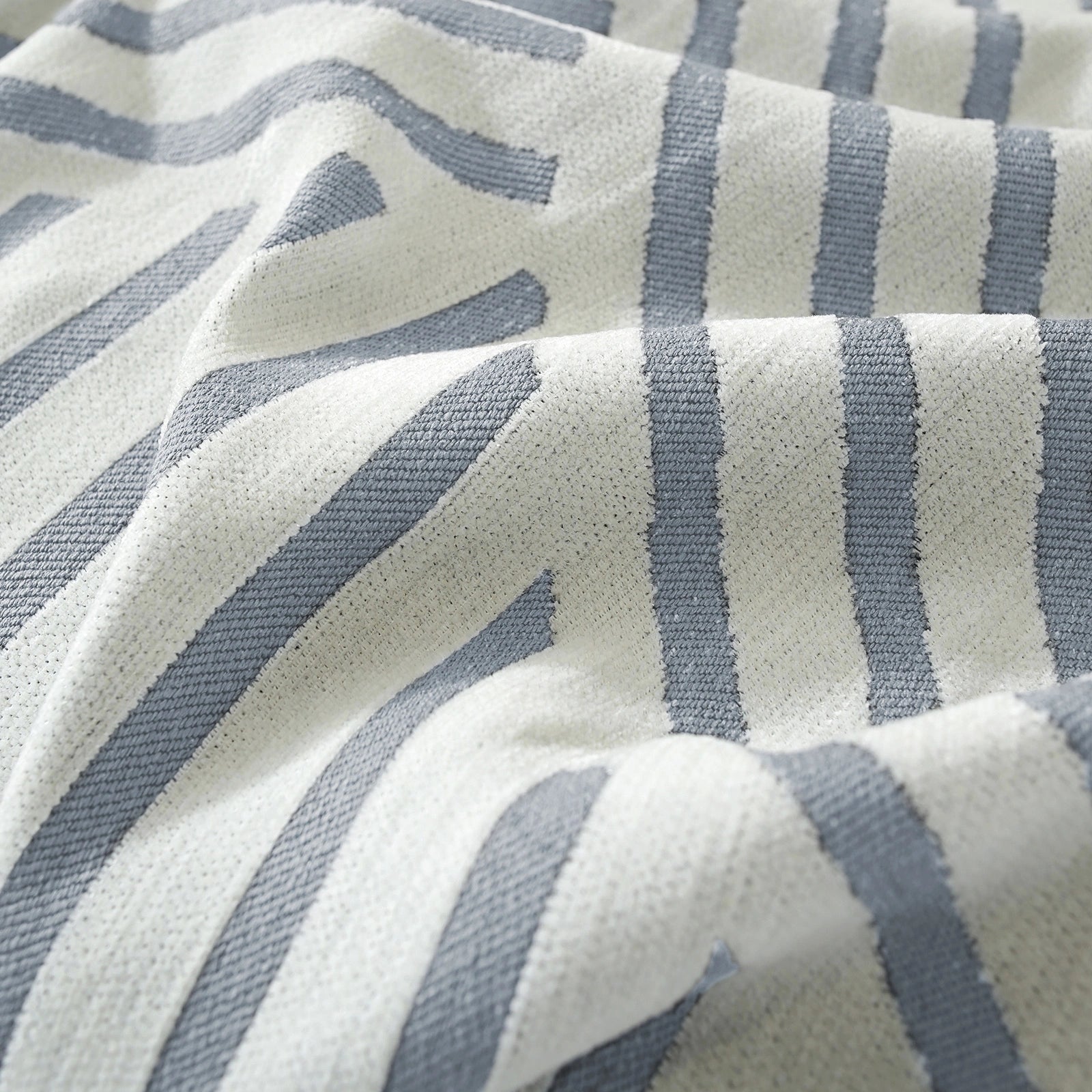 YSTYLE 3 Seater Sofa Blanket,Full Coverage,Stain-Resistant,All-Season Design-Line Crossing