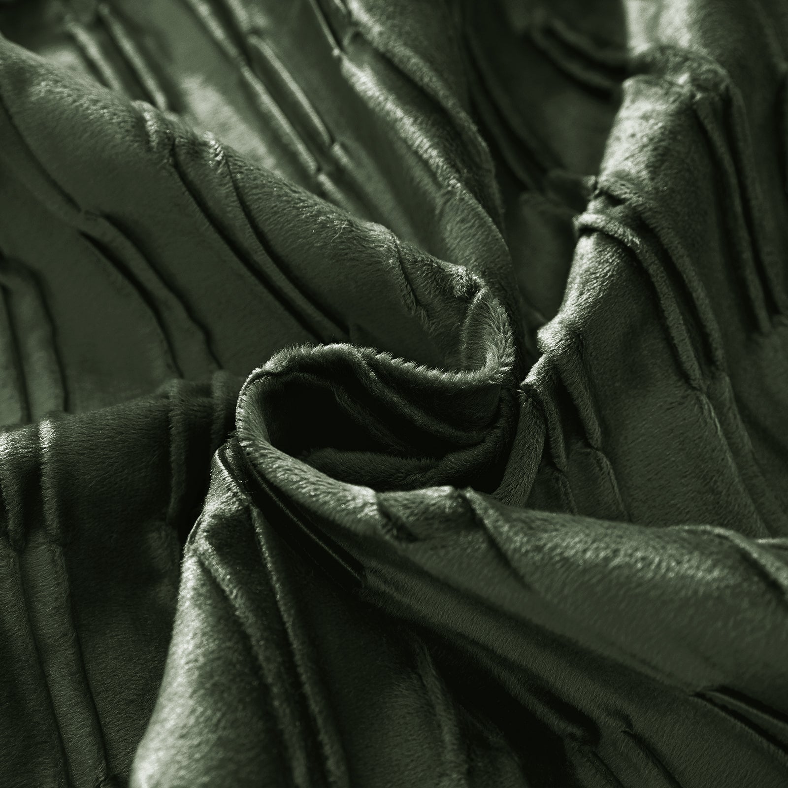 Ystyle Sofa Cushion Covers 40 x 40 cm Set of 2 Soft Velvet Sofa Cushion Covers Modern Bedroom Sofa Bed Invisible Zipper Washable Elegant Durable