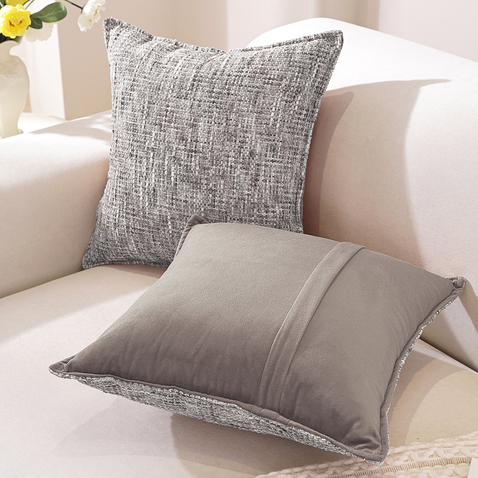 Ystyle Chenille Sofa Cushion Covers 45 x 45 cm, 2 Pieces, Soft Durable Cushion Cover, Sofa Cushion Cover with Corazón Shape, Elegant Decorative Pillowcase Living Room