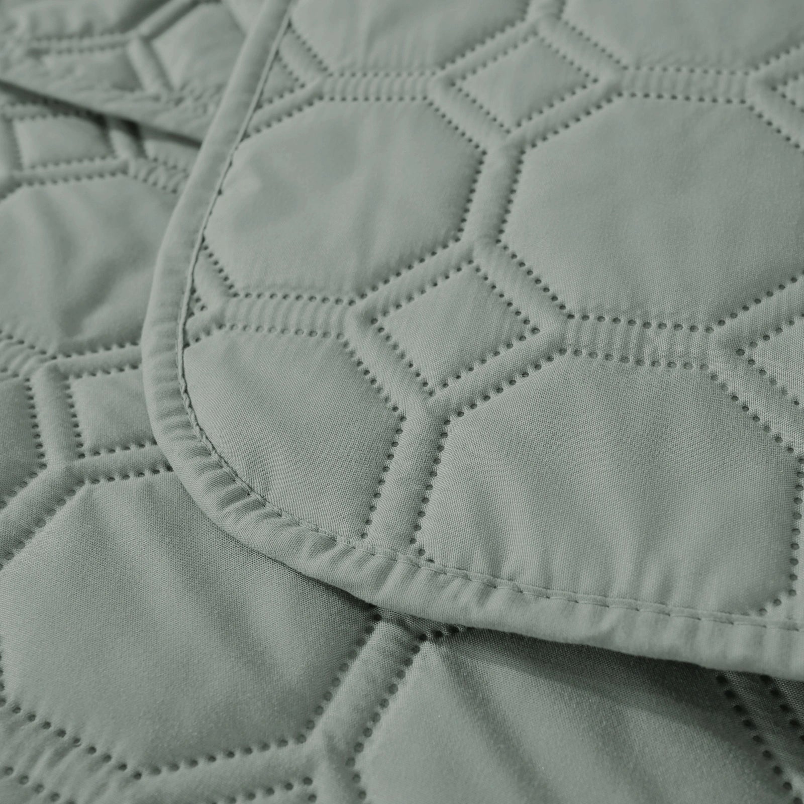 YSTYLE 3 Seater WaterProof Sofa Cover with Armrests,Elegant- for Dogs , Non-Slip and Scratch Resistant Design-Yuanbao Grid