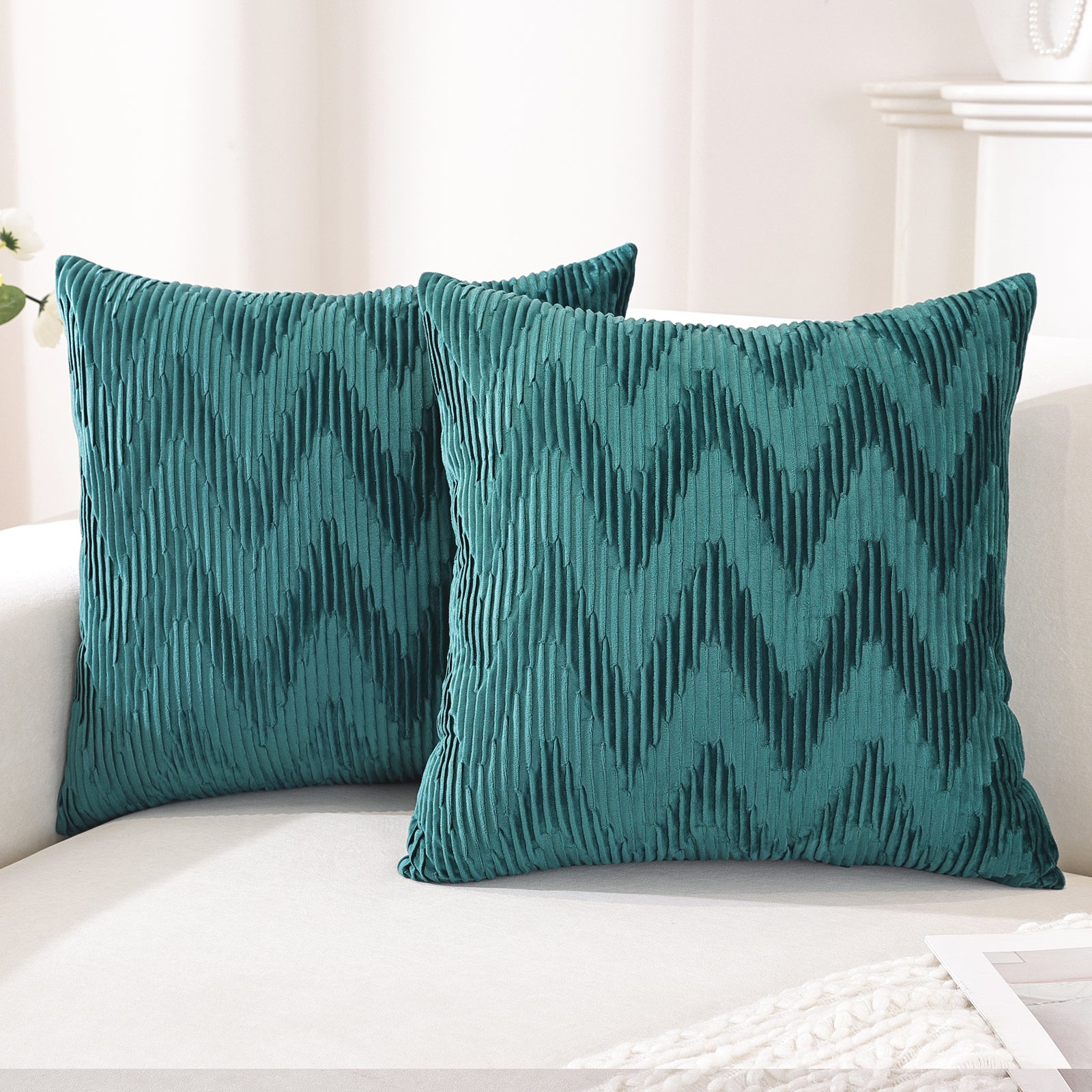 Ystyle 2 Pieces Cushion Covers Sofa 50 x 50 cm Velvet Minimalist Cushion Covers Invisible Zipper Decorative Cushion Covers for Sofa Living Room Bedroom