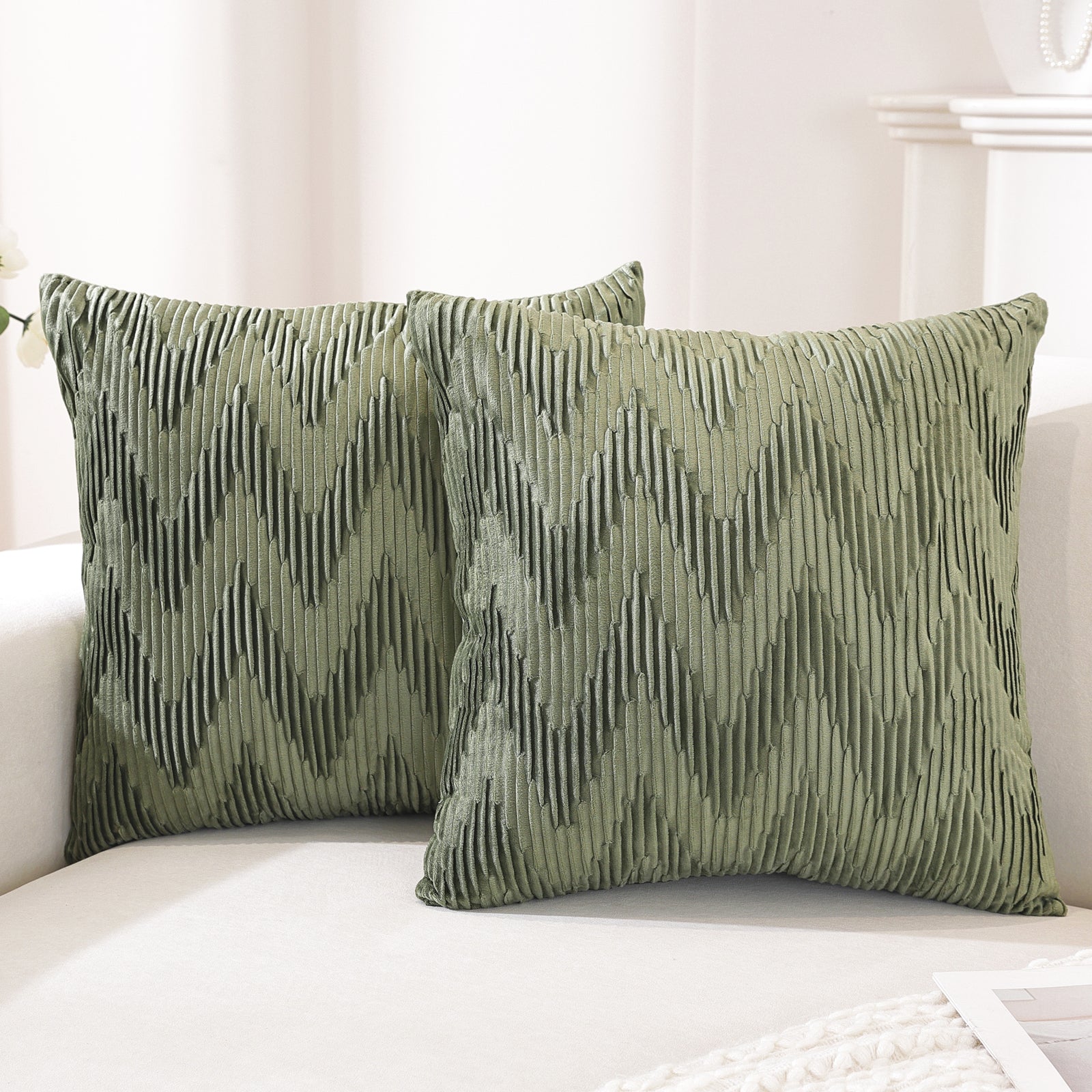 Ystyle 2 Pieces Cushion Covers Sofa 50 x 50 cm Velvet Minimalist Cushion Covers Invisible Zipper Decorative Cushion Covers for Sofa Living Room Bedroom