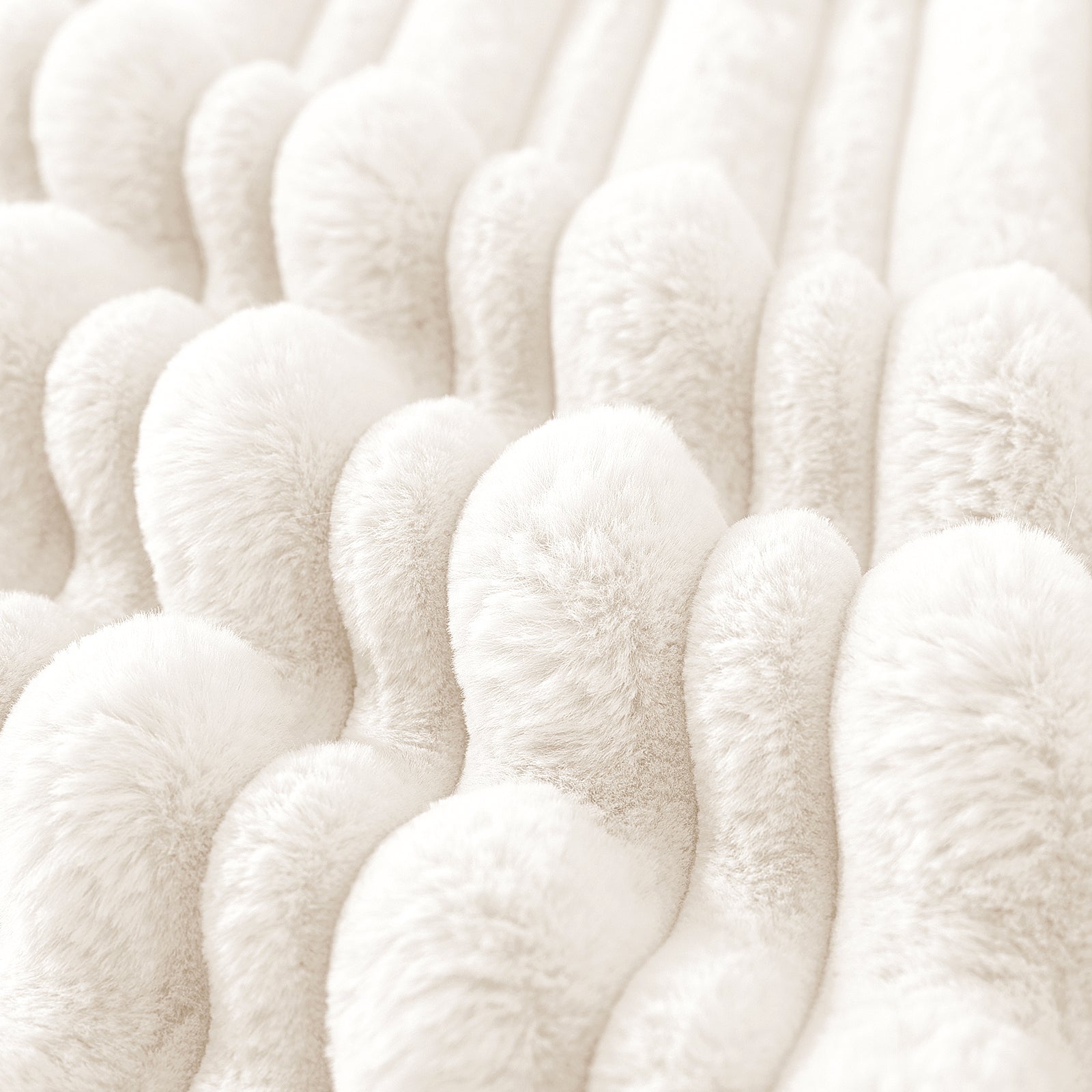 Ystyle Set of 2 Velvet Cushion Cover 50 x 50, Super Soft Striped Cushion Covers, Decoration Cushion Covers with Heart-Shaped Zipper, for Sofa Chair Bed Living Room