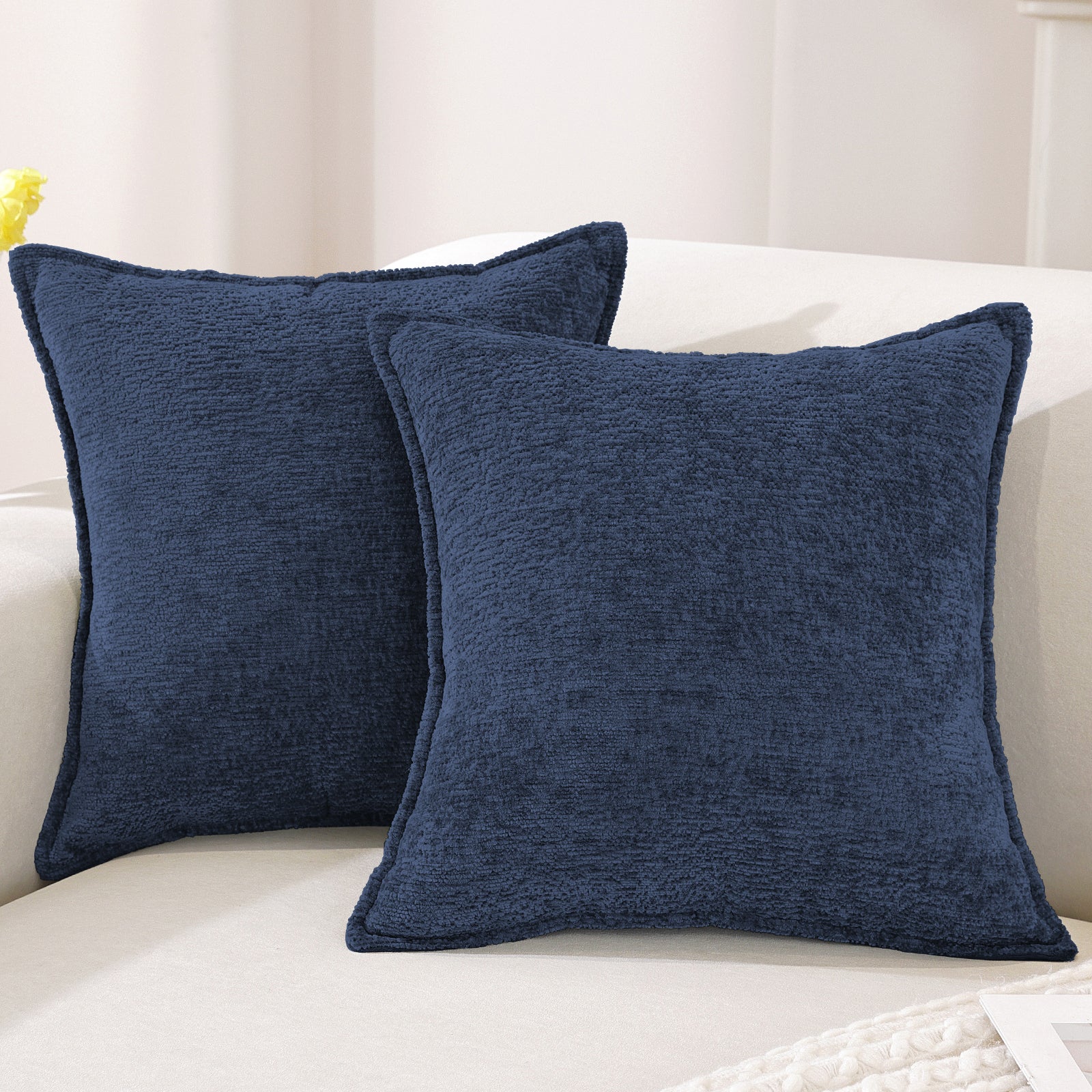 Ystyle Chenille Sofa Cushion Covers 60 x 60 cm, 2 Pieces, Soft Durable Heart-Shaped Cushion Cover, Decorative Elegant Pillow Case for Living Room