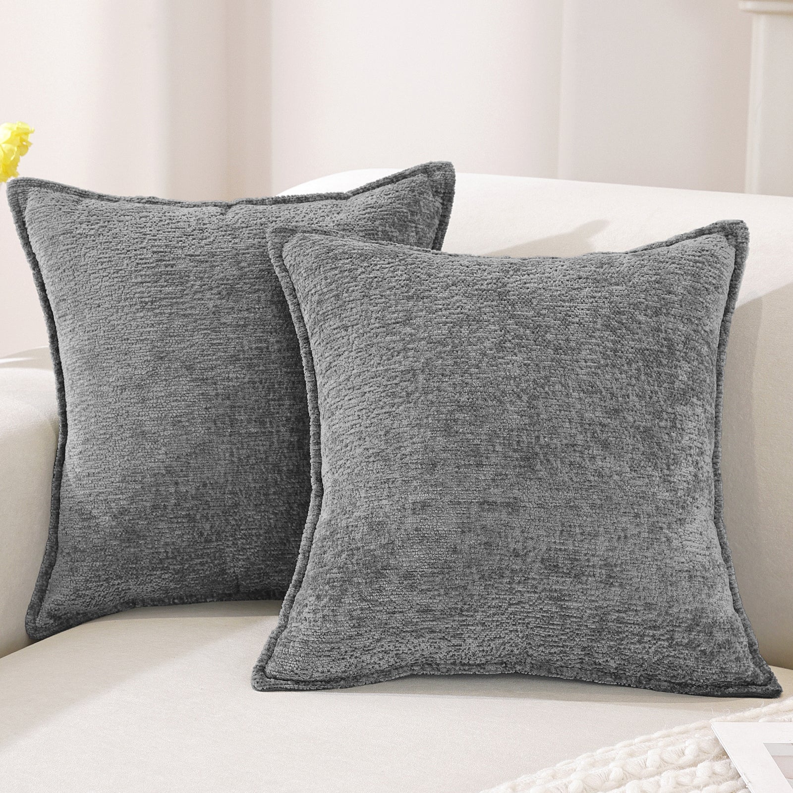 Ystyle Chenille Sofa Cushion Covers 60 x 60 cm, 2 Pieces, Soft Durable Heart-Shaped Cushion Cover, Decorative Elegant Pillow Case for Living Room