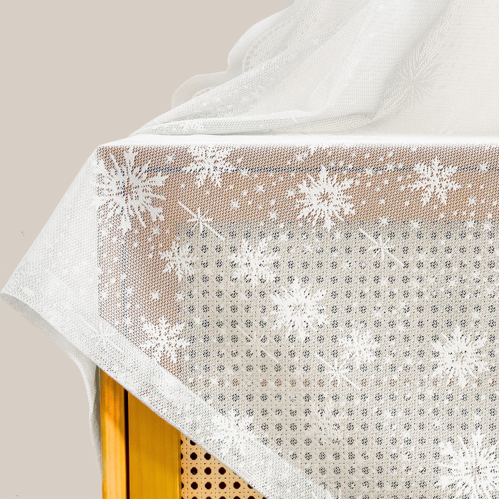 Ystyle 2 Panels Set, Semi-Sheer Indoor Curtains, 70x120cm, Classic Snowflake Pattern Lace Voile Curtains with Rod Pocket