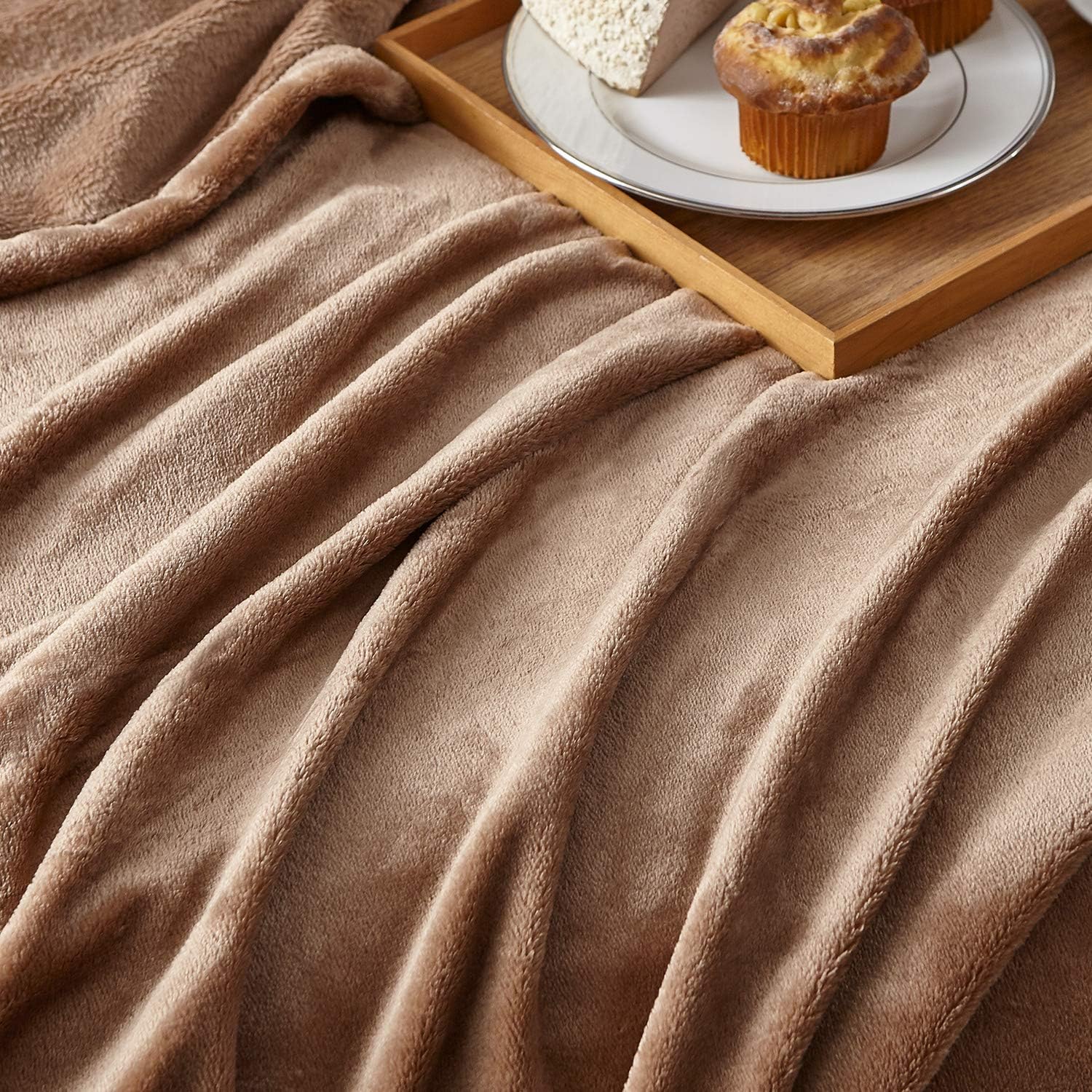 YSTYLE Soft Flannel Fleece Twin Blanket Plush Throw 160 x 200 CM