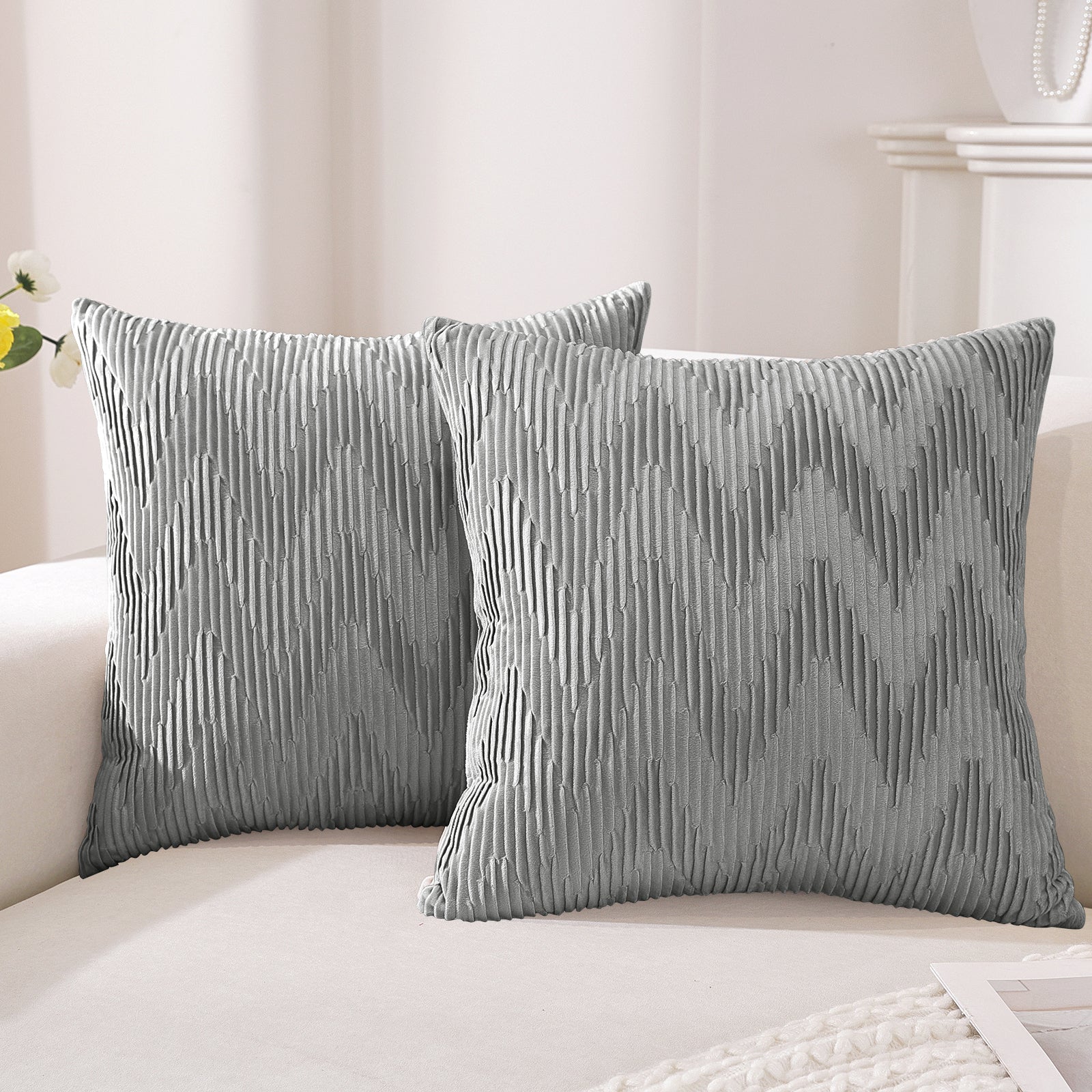 Ystyle 2 Pieces Cushion Covers Sofa 50 x 50 cm Velvet Minimalist Cushion Covers Invisible Zipper Decorative Cushion Covers for Sofa Living Room Bedroom